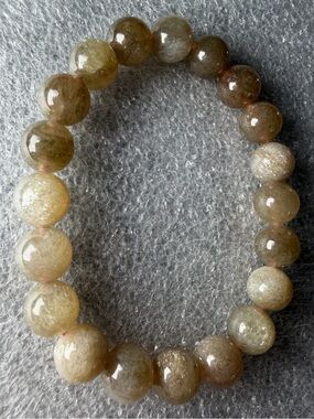 Beautiful 9MM Green Strawberry Quartz Natural Crystal Bracelet